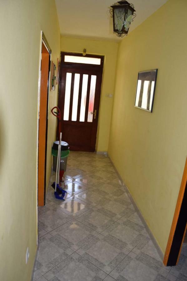 Apartman Linda Baška Voda Zewnętrze zdjęcie